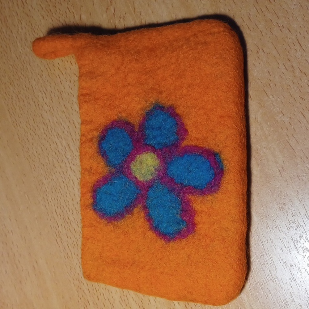 Felted Bag. - Picture 1 of 3